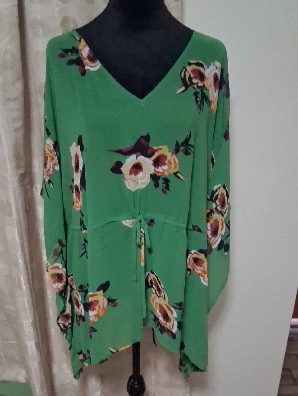 Lane Bryant Green Floral V-Neck Sheer Flowy Drawstring Women's Top